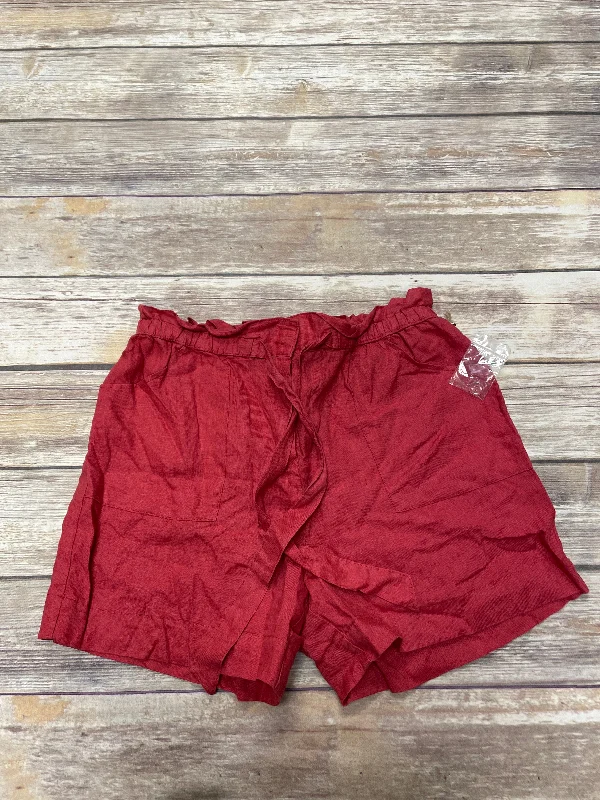 Red Shorts Kenar, Size 6