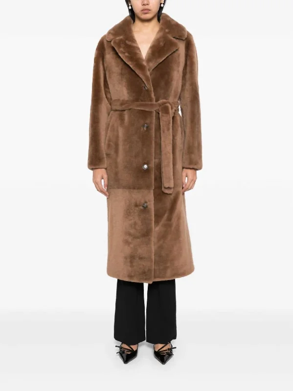 Chic Sophistication Manteau Coat In Brown