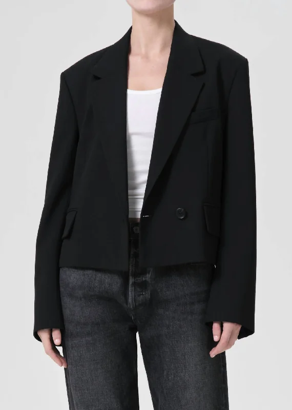 Unleash Your Style Callie Cropped Blazer In Black