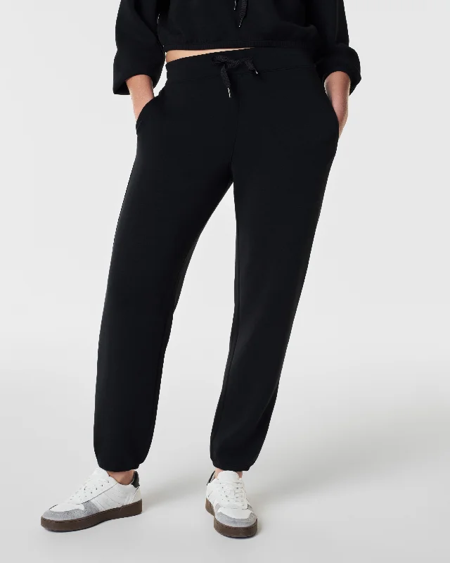 Style Versatile Women's Collection SPANX® AirEssentials Jogger