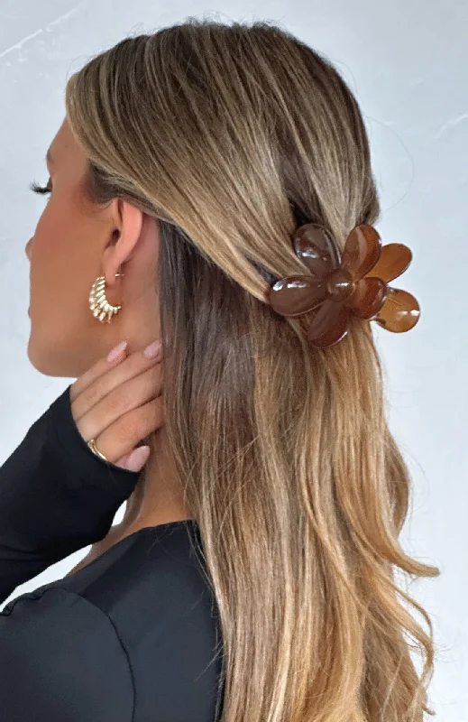 Fashionista Favorites Pick The Flowers Hair Clip Brown