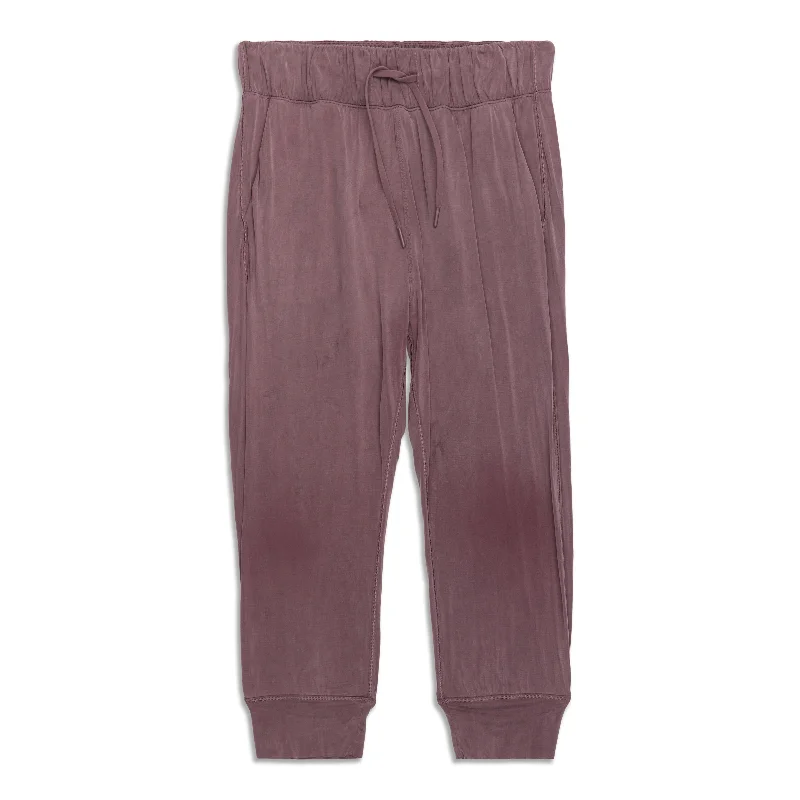 Travel Essentials Lost In Leisure Crop Jogger - Resale